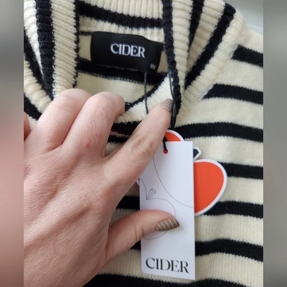 (5 For $30) NWT Cider Striped High Neck Oversized Crop Sweater 0XL Plus Size - Picture 4 of 6